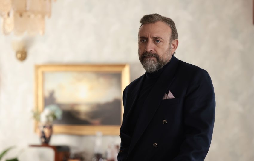 кадр из сериала "Если король проиграет"