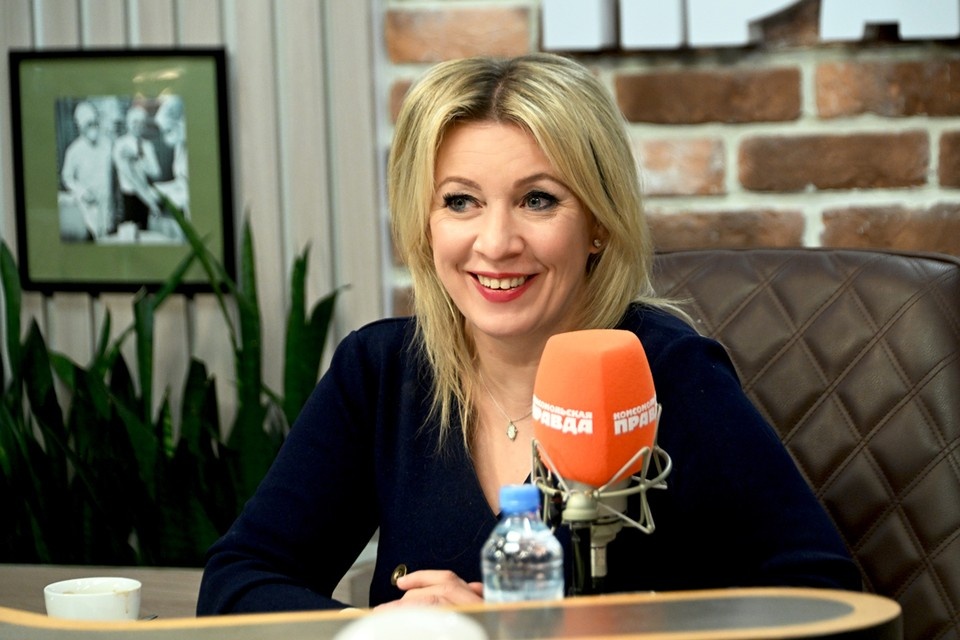    Официальный представитель МИД Мария Захарова в эфире радио «Комсомольская правда» Евгения ГУСЕВА