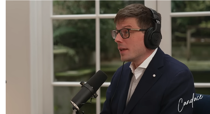 К. Пуссар, кадр из видео