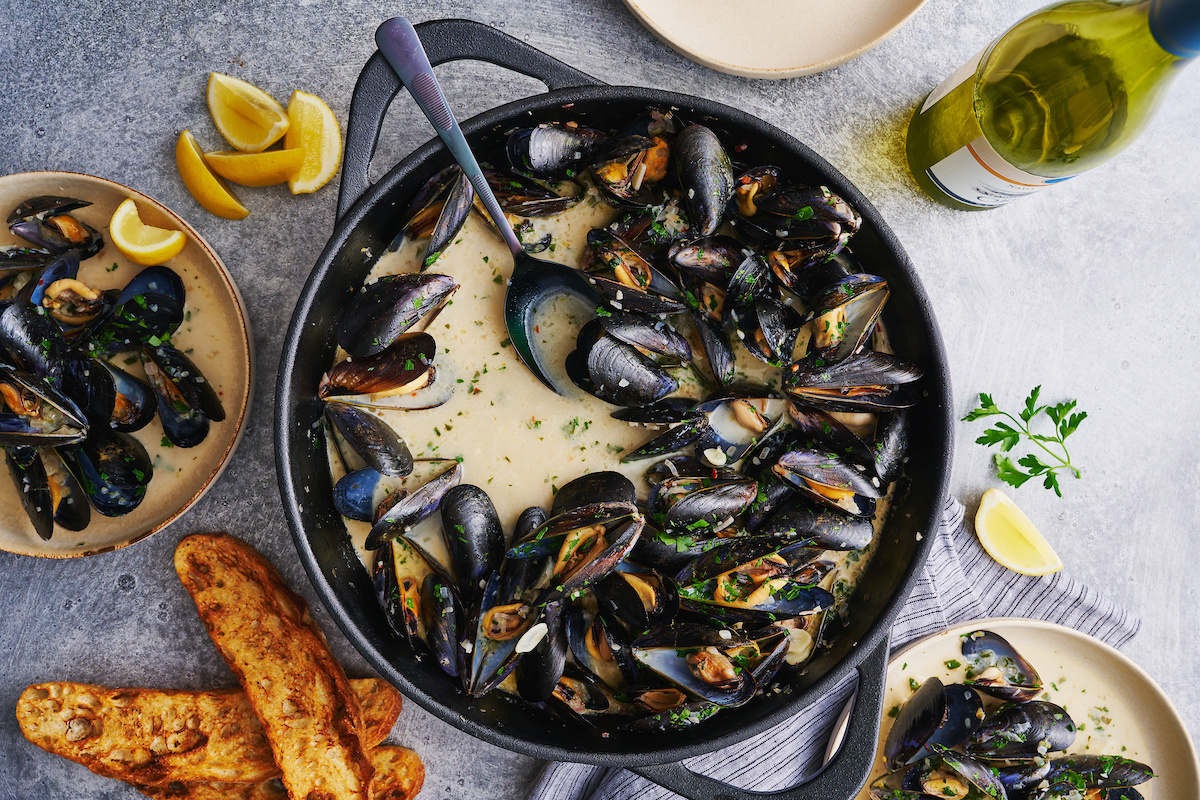 Мидии в соусе