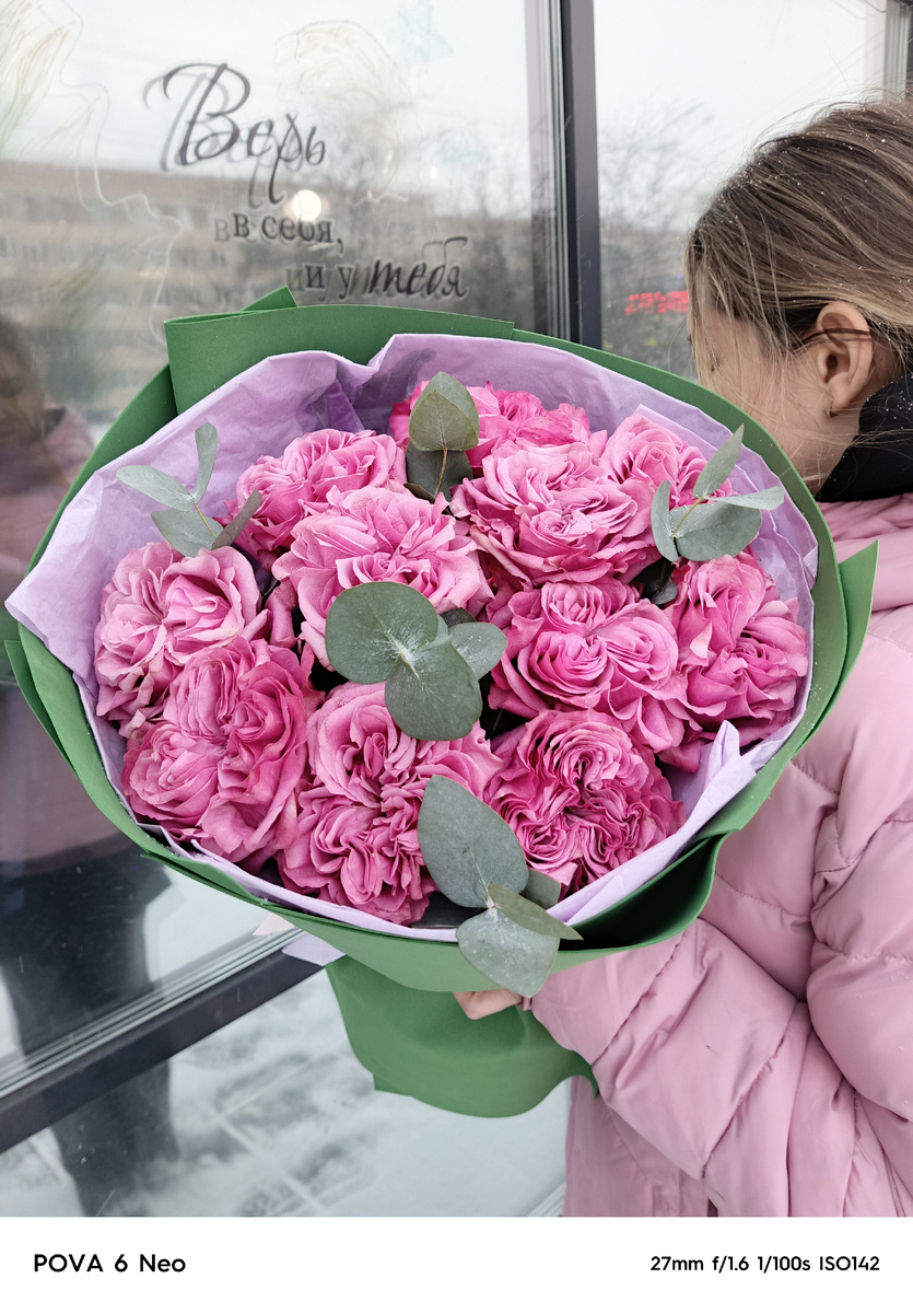 Сегодняшние букеты, скоро весна, красок немножко вас