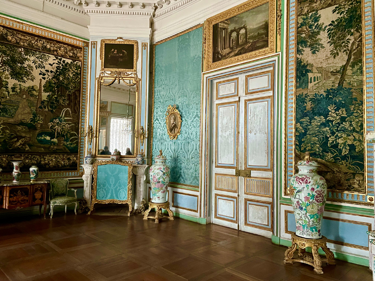 Шпалерная гостиная 