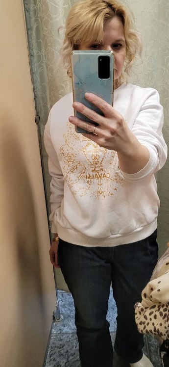 Моя примерка. Размер S , цена 1200 со скидкой (забрала себе)