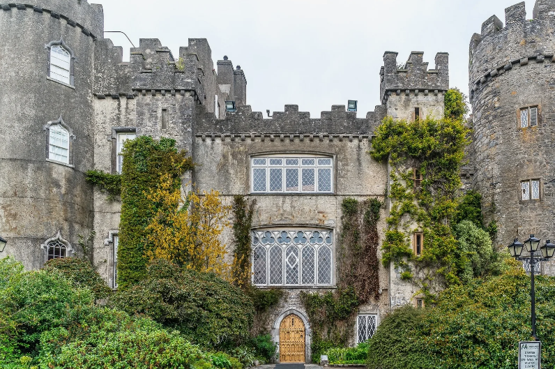 Листайте вправо