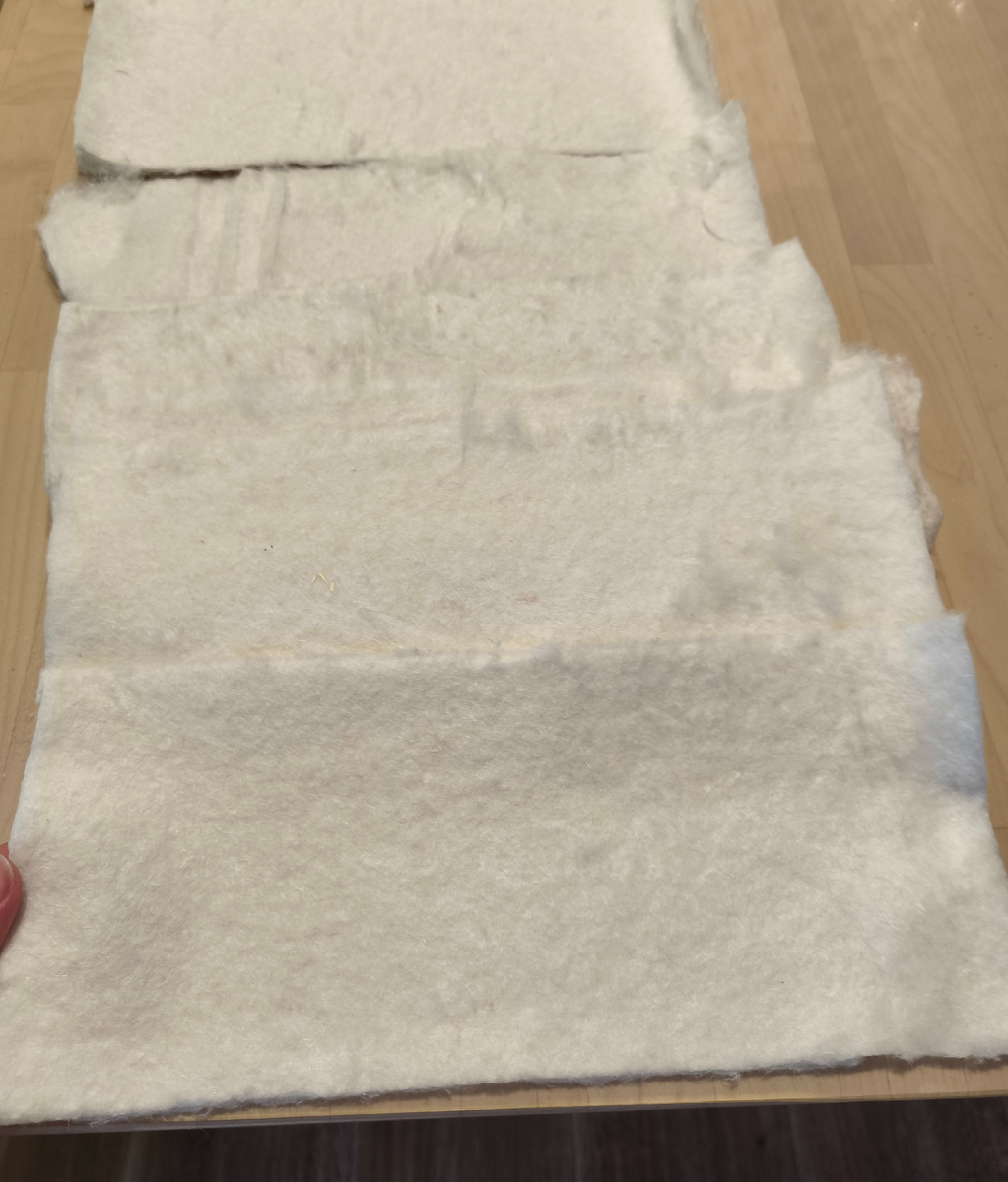 Отрезки длиной 23-25 см.