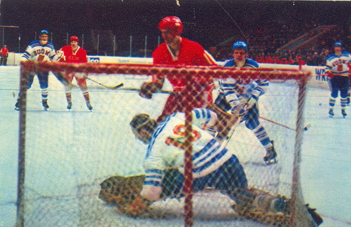 Фото с яндекс.картинки (сборная СССР в матче с финнами. ЧМ-1973 года)