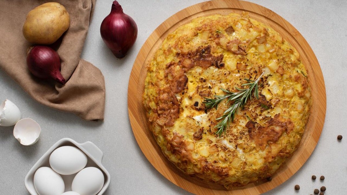    В День Луки готовили пироги с луком. Фото: Freepik