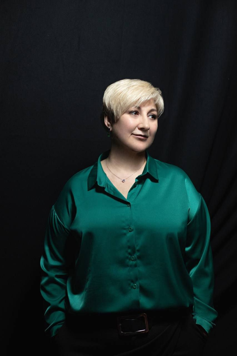 Нина Чусова. Фотосессия к проекту "Антигравитация", медиагруппа "Красный квадрат"