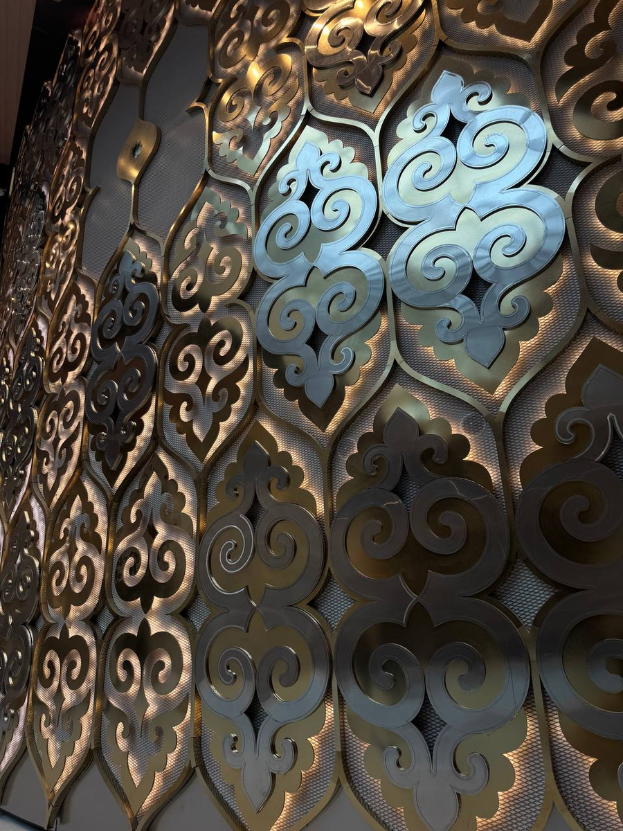 Фойе нового театра Камала