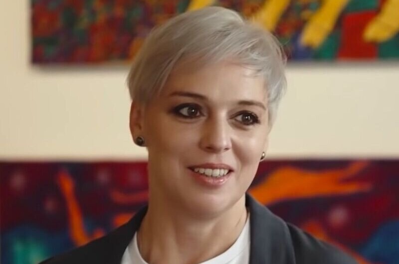 Нелли Уварова