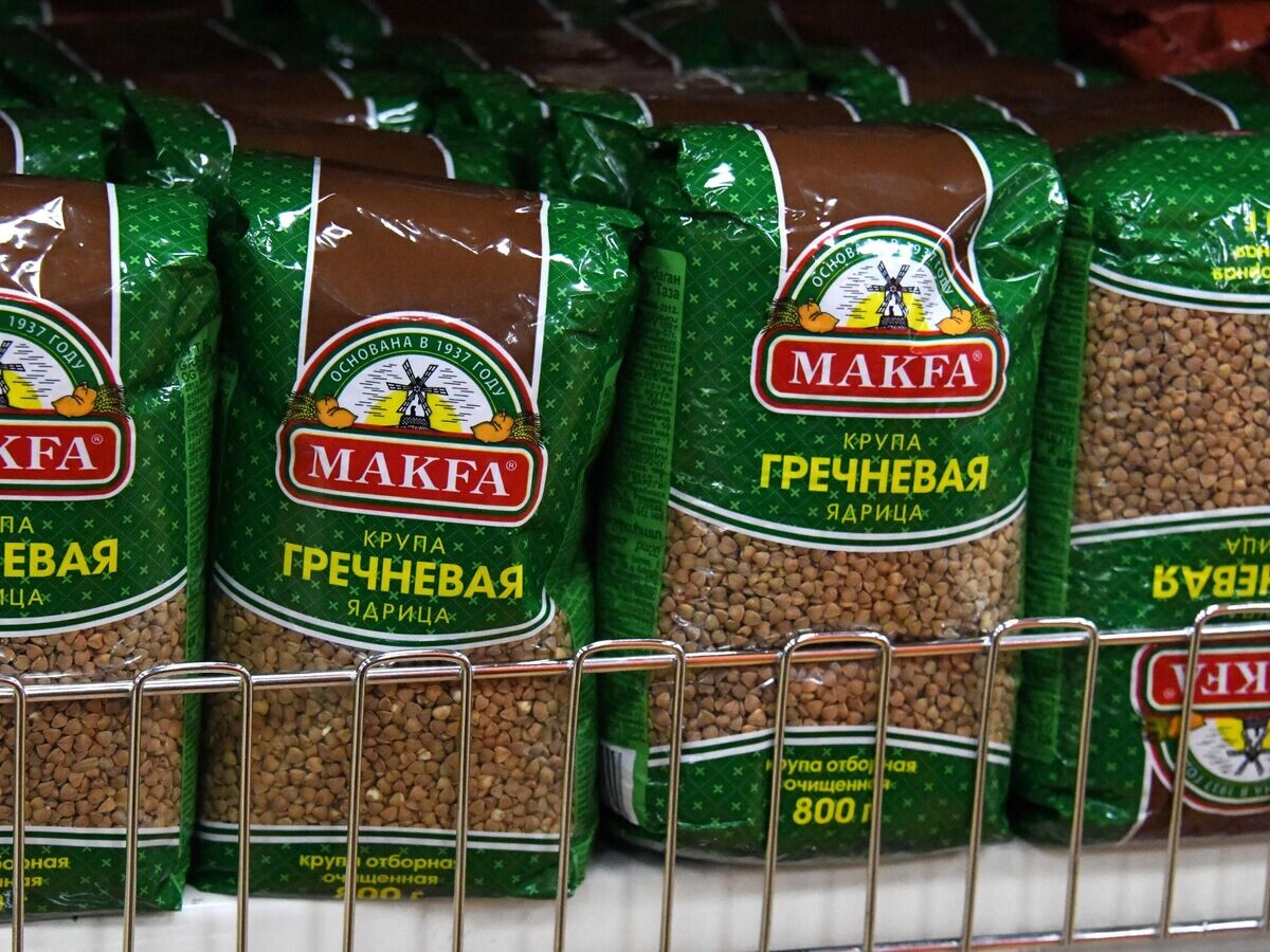    Полка с крупами в супермаркете© РИА Новости / Евгений Епанчинцев