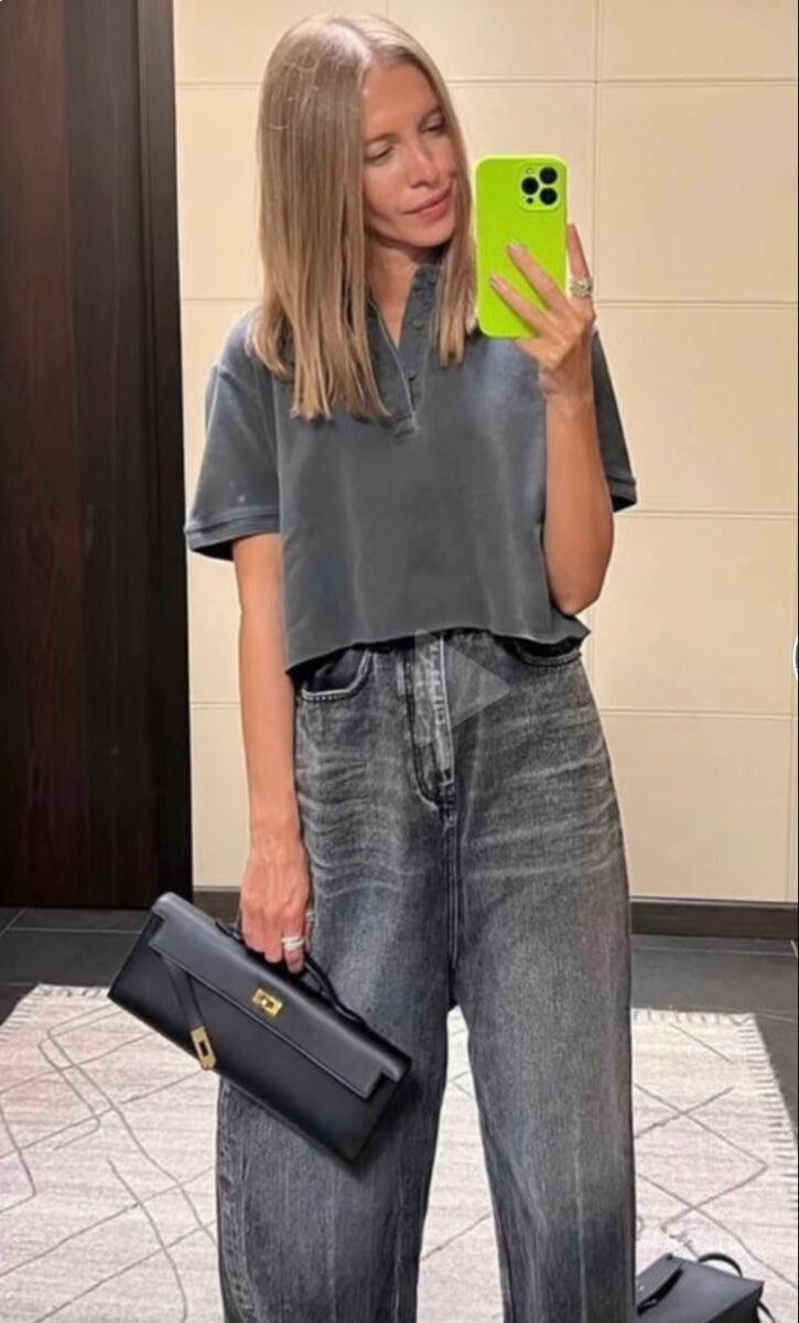 Самые модные мешковатые джинсы серого цвета. Листайте галерею