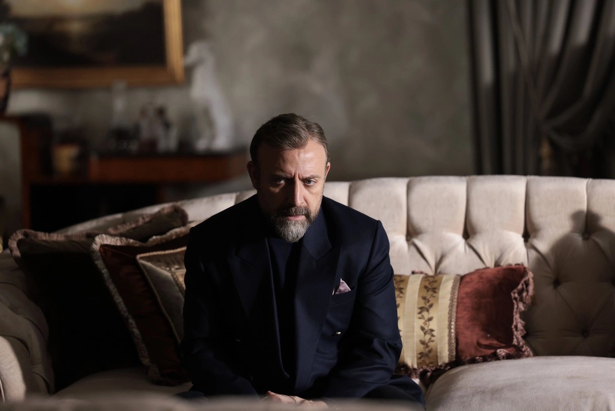 Кадр из сериала "Если король проиграет". Картинка из Интернета.