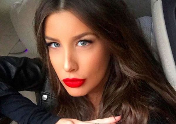    Кэти Топурия