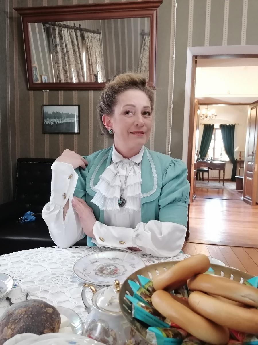 Татьяна Ларина в роли мадам Кукульской