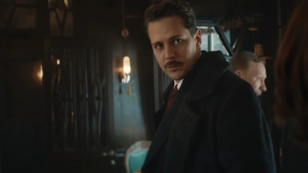    Кадр из фильма Красный шелк режиссера Андрея Волгина