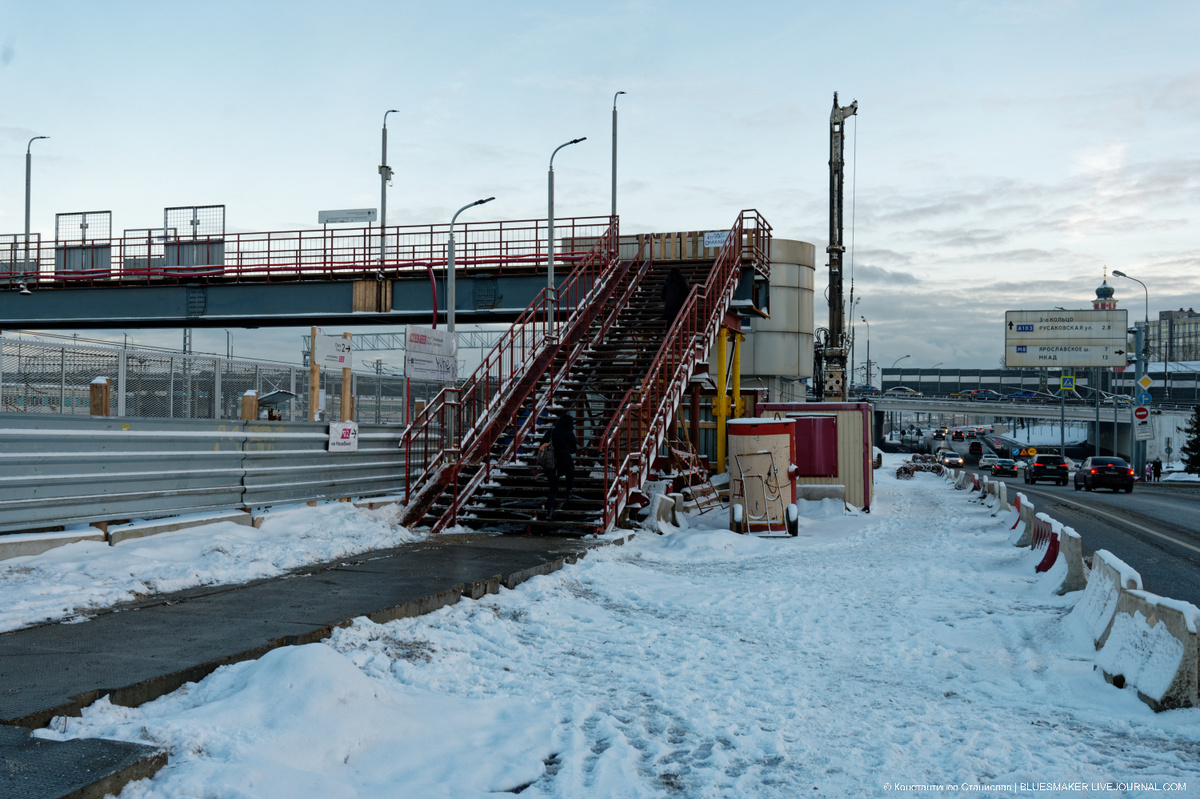 К электричкам ЦМД 2 Рижская. На работу в 3 пролёта.