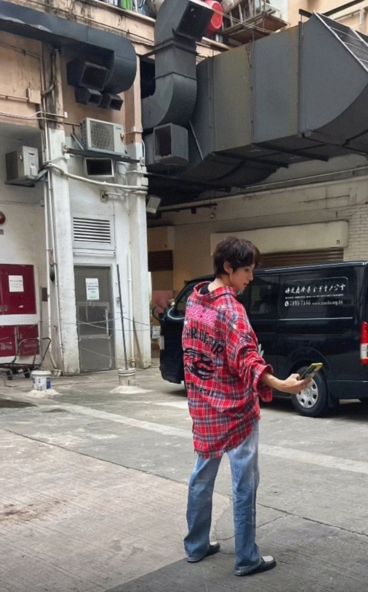 Дайте мне город, и я покажу вам его таким, каким вы его не видели, хоть он таким был всегда - для меня.