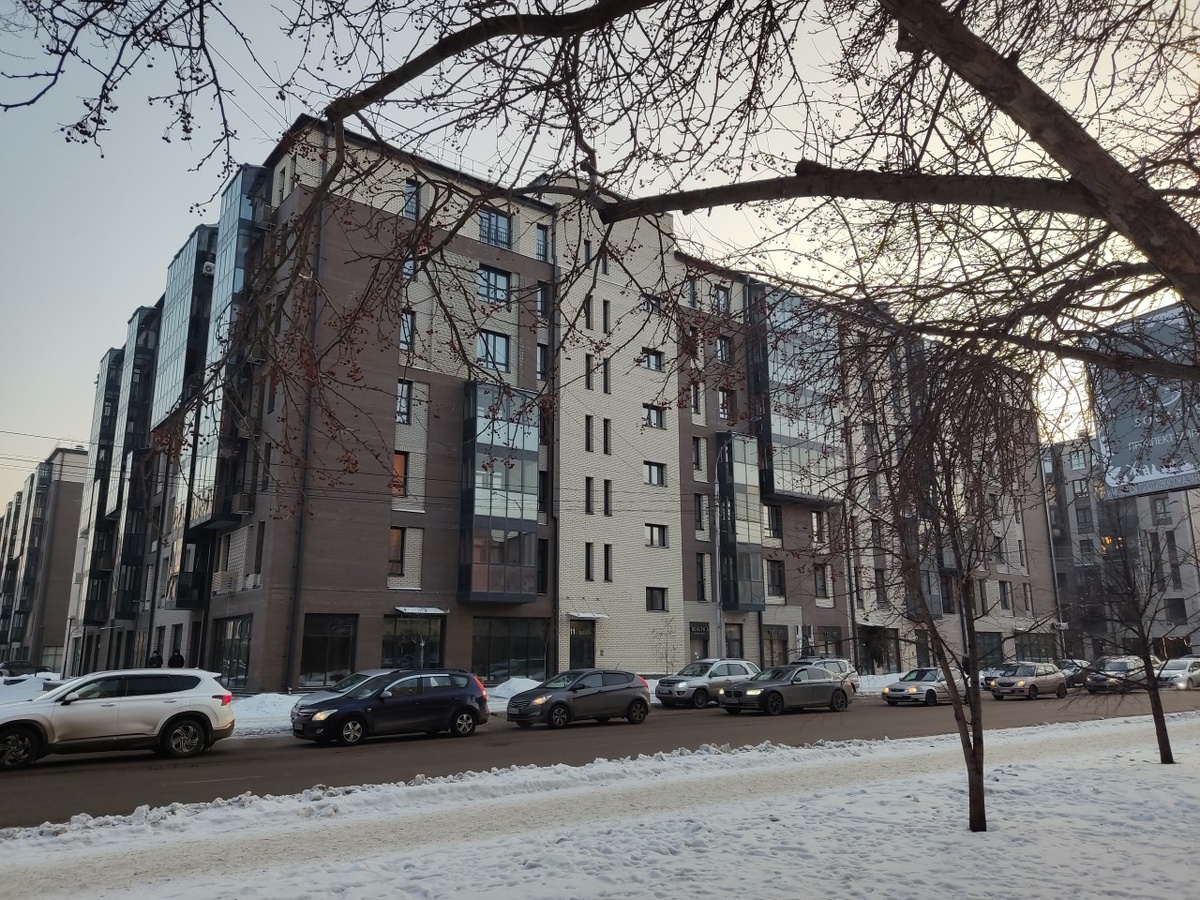     Дом по Бограда, вокруг которого заказан ландшафтный дизайн