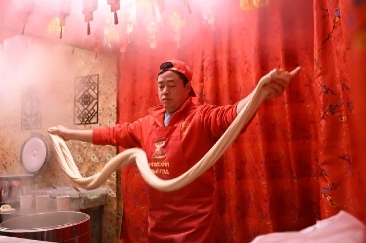    Около сотни ресторанов закрылось за год в петербургских фуд-моллах