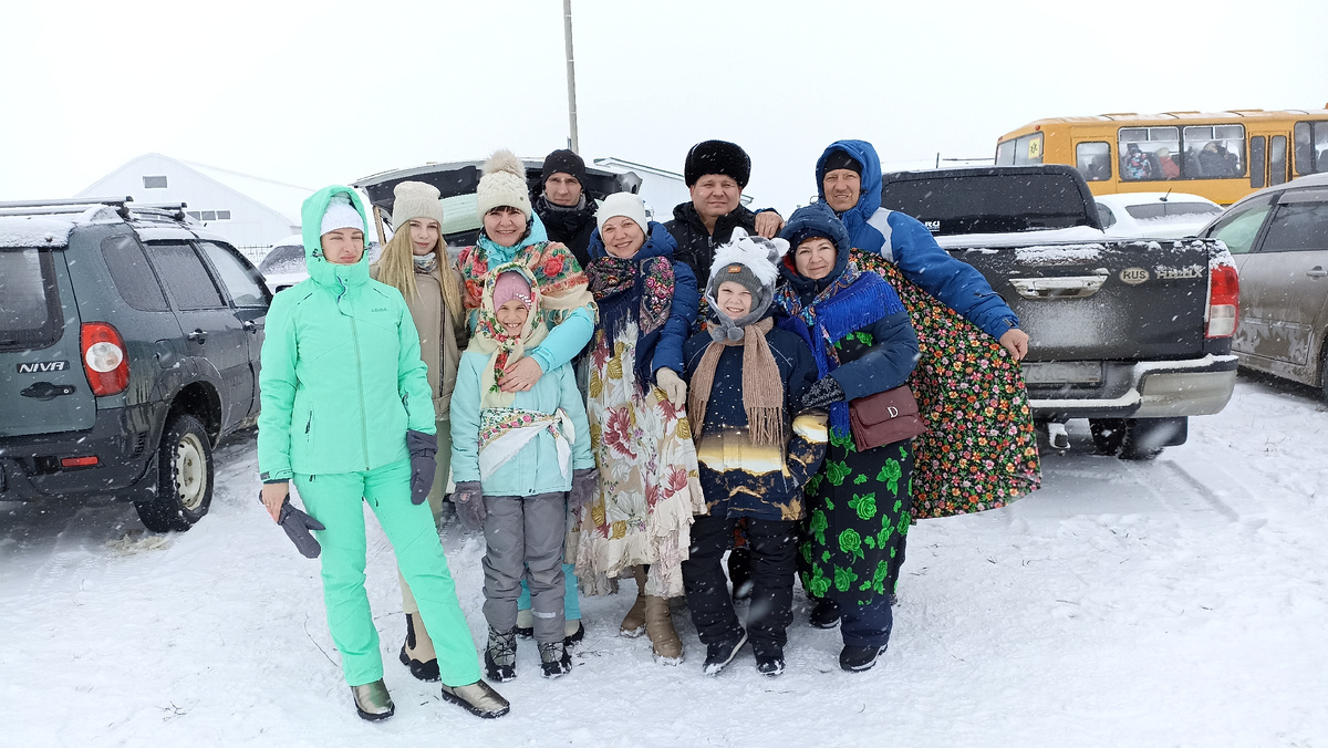 К празднику готовы! На парковке, 2021 год