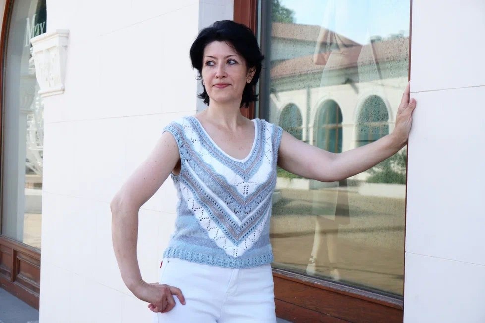 Вязаный топ "Диагональ" в моем исполнении (листайте галерею)