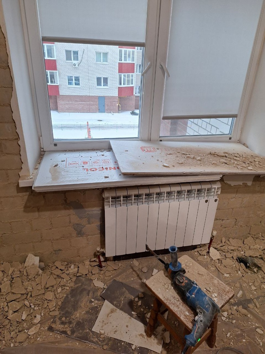 Демонтаж штукатурки и оценка состояния стены