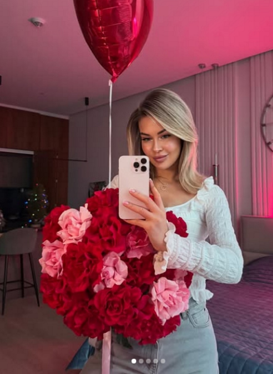 Марина Африкантова обиделась на то, что Ирина Пинчук скрыла от нее измену Романа Капаклы. Фото: соцсети