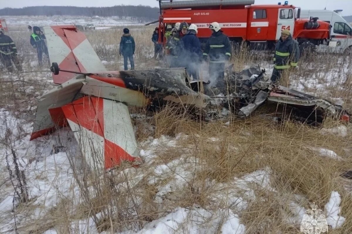   Два человека погибли при жесткой посадке самолета в Нижегородской области