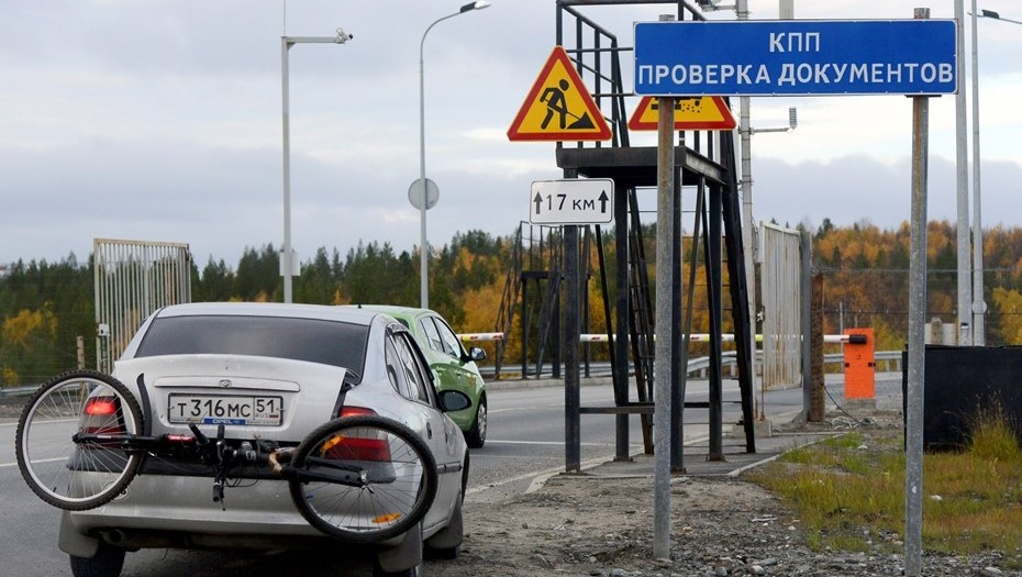   Дорога к МАПП Борисоглебск в Мурманской области. Автор фото: Лев Федосеев/ТАСС