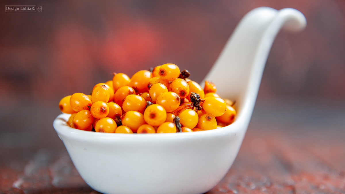 https://www.freepik.com/free-photo/front-view-sea-buckthorn-white-bowl-dark-red-isolated-surface_12060828.htm#from_element=detail_alsolike