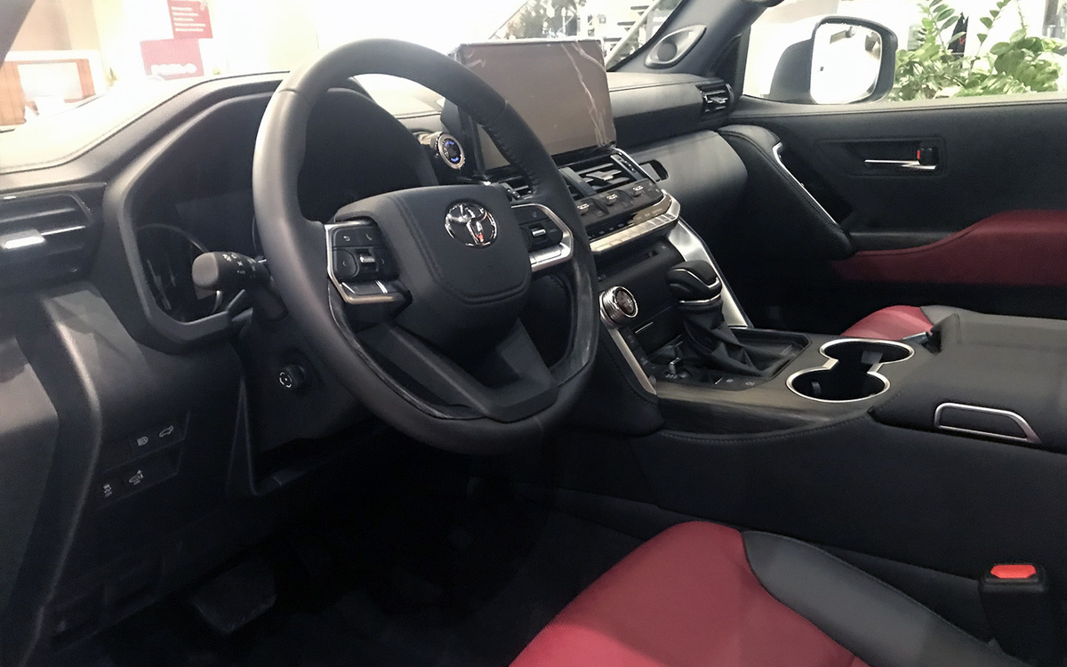 Autonews📷Toyota Land Cruiser 300