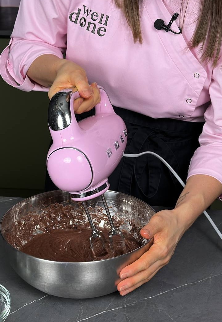 бисквиты готовлю в 2 формах по 16 см 