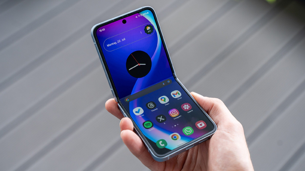 Samsung Galaxy Z Flip FE