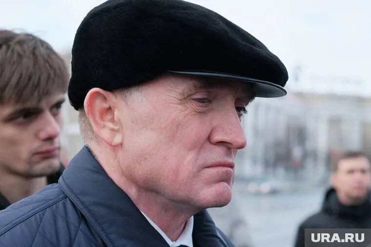 Борис Дубровский наблюдает за задержаниями бывших бизнес-партнеров из-за границы. Фото: Екатерина Сычкова © URA.RU