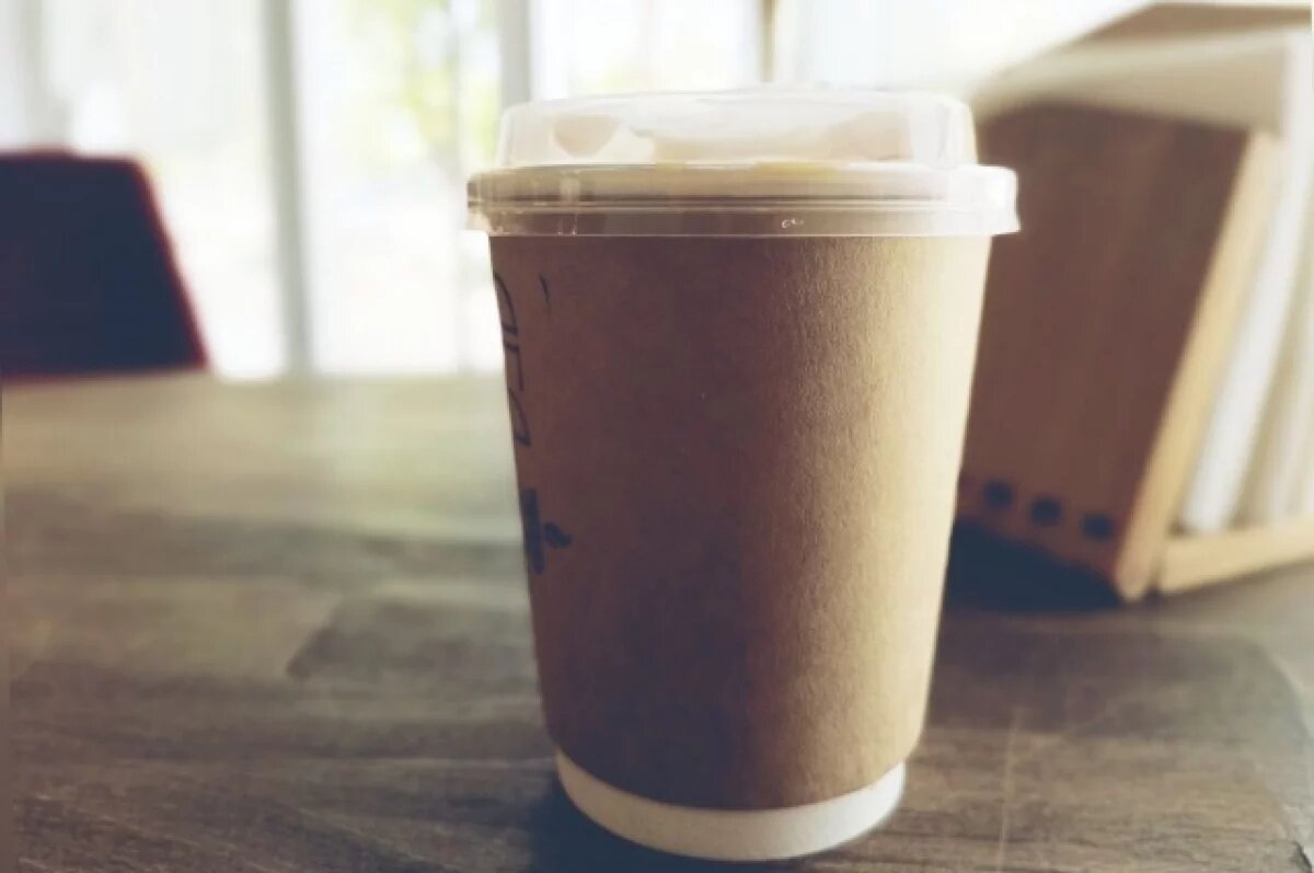    В Краснодаре девушка плеснула горячий кофе в лицо продавщице