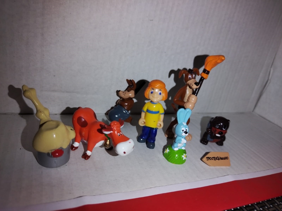 Коллекция Простоквашино. Фигурки расходятся довольно быстро.