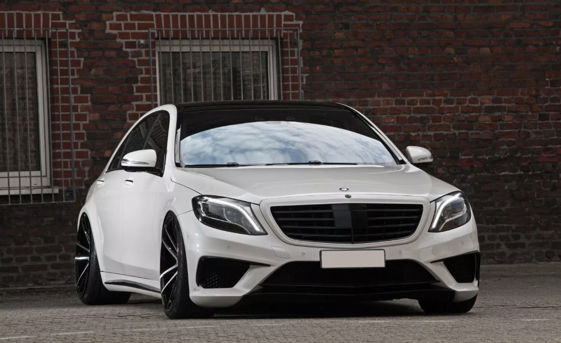 Мерседес S-Класс — это эмблема премиум-сегмента, воплощение роскоши, технологий и комфорта. Этот автомобиль является флагманом концерна Mercedes-Benz уже более полувека.