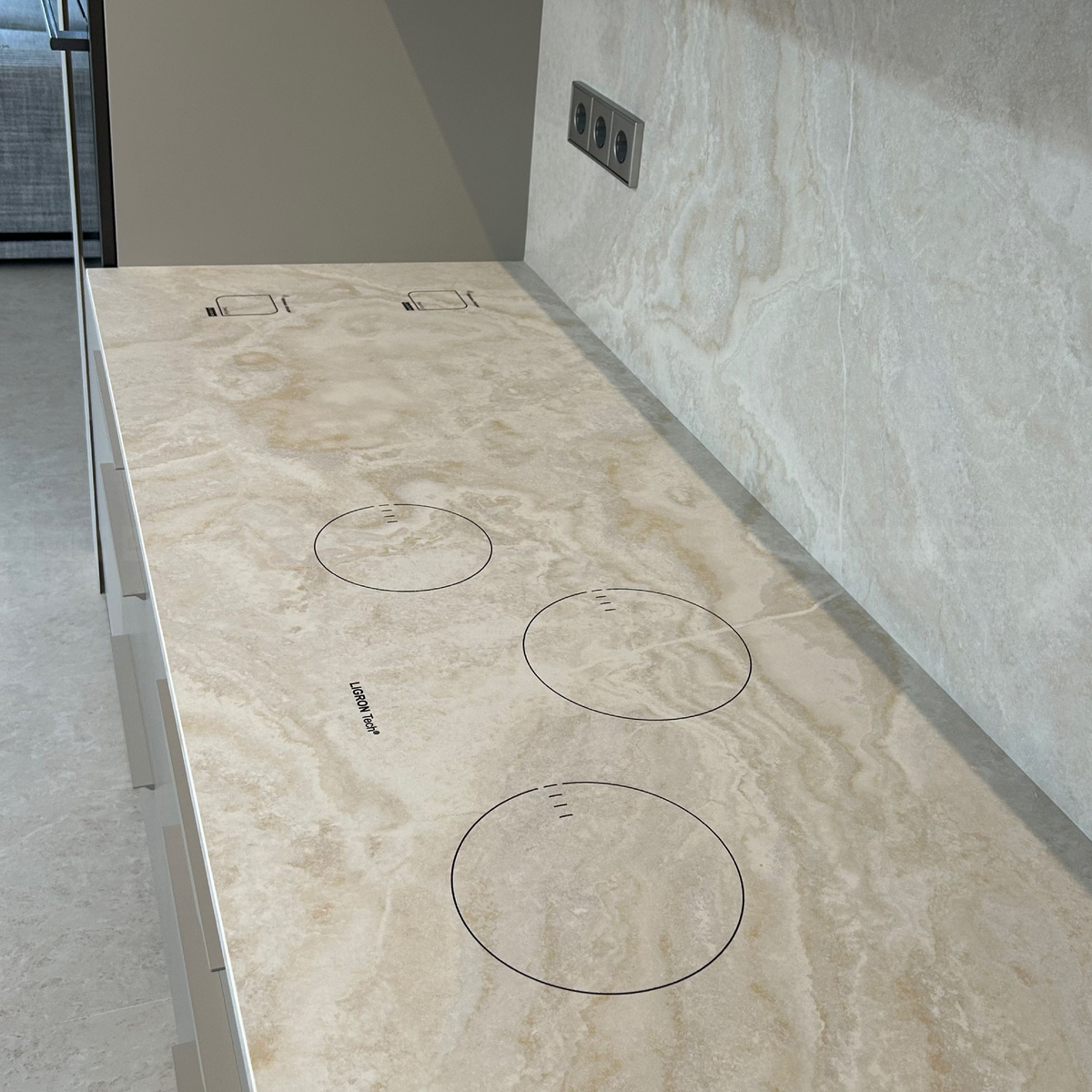 Ligron Tech by Ligron