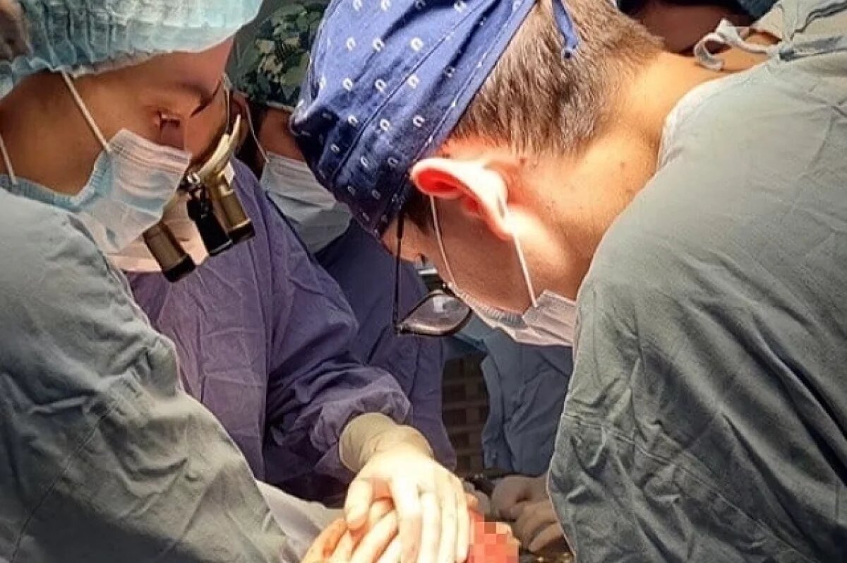    В Уфе у женщины удалили опухоль весом почти 8 кг