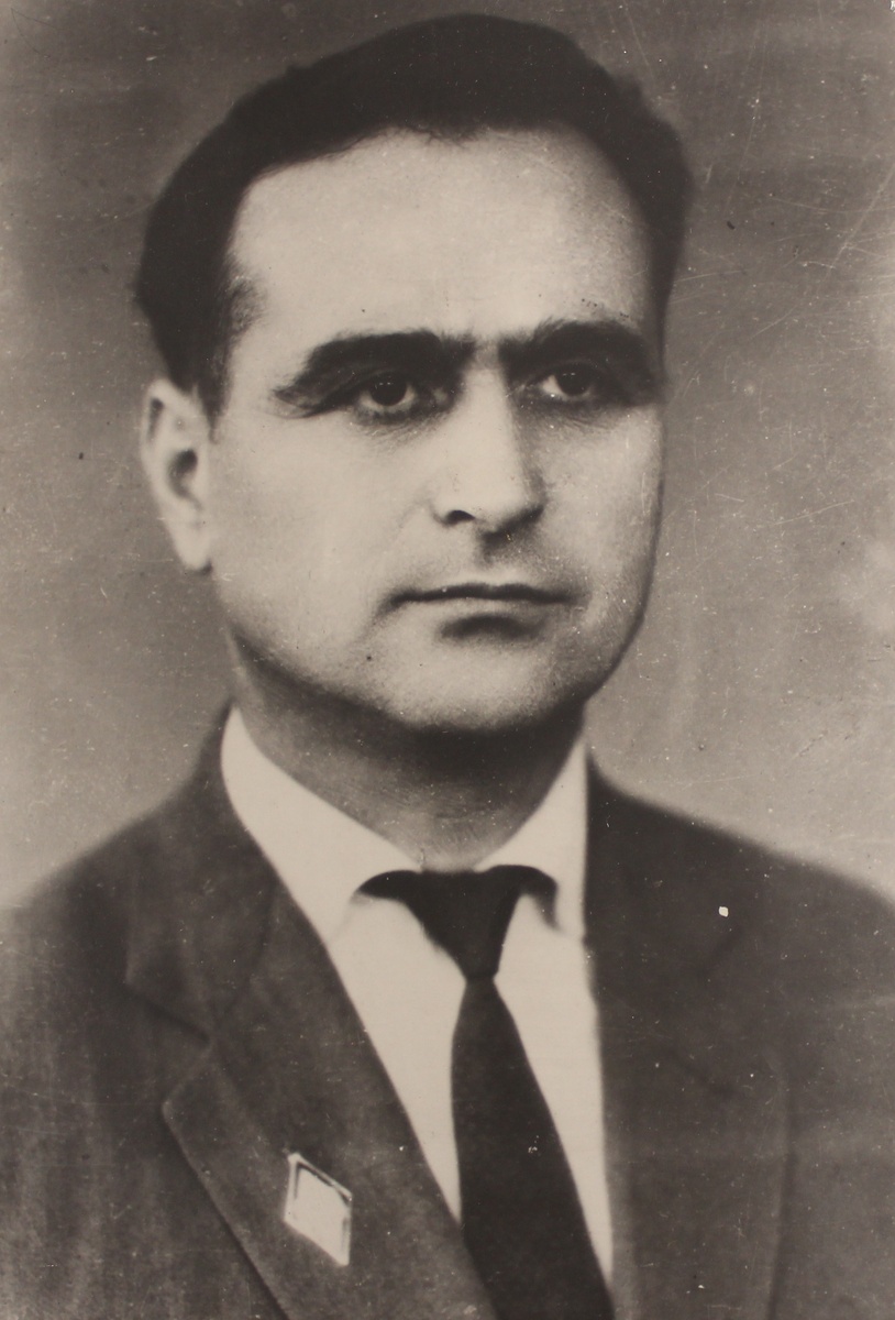 ККМ КП-922/3 - Бойцы и командиры 44-й стрелковой дивизии. Чубарьян Фёдор Миронович (Асватур Луспаронович) - бывший топограф 44 стрелковой дивизии. Время съемки 1972 год, 12,7х8,5 см, ч/б. (фотография из фонда Киришского историко-краеведческого музея)