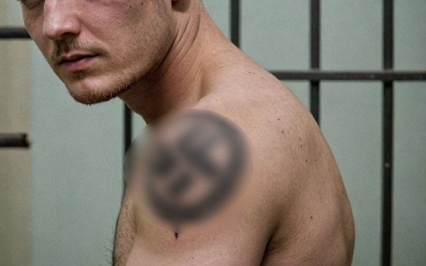    Иностранца осудили в Удмуртии за демонстрацию нацистской символики в колонии