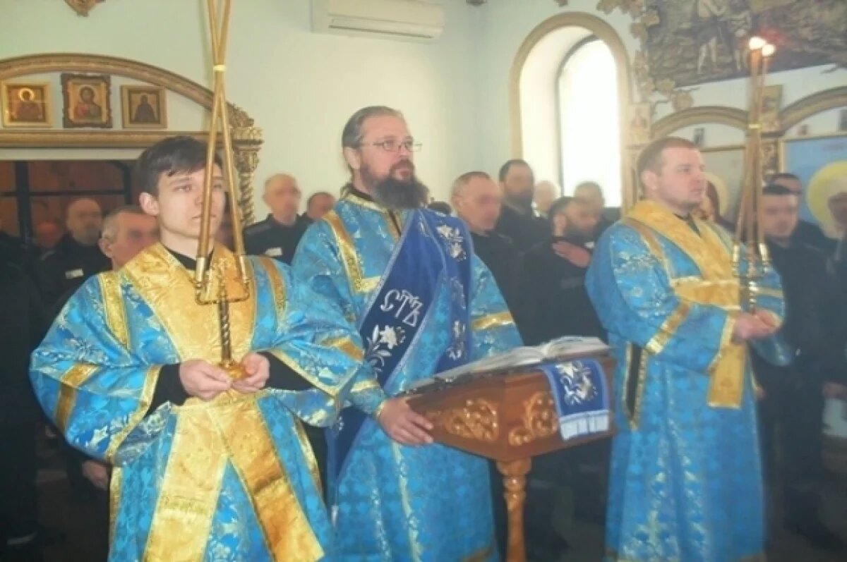    В Самаре осужденных в ИК-6 строгого режима епископ призвал к исправлению