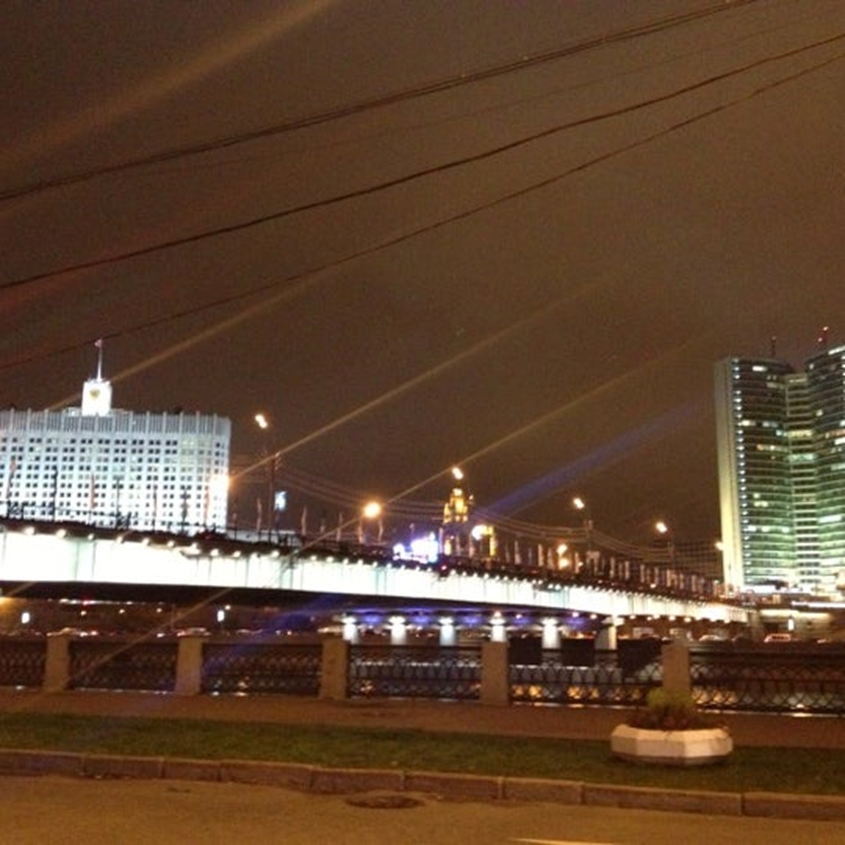 Новоарбатский мост