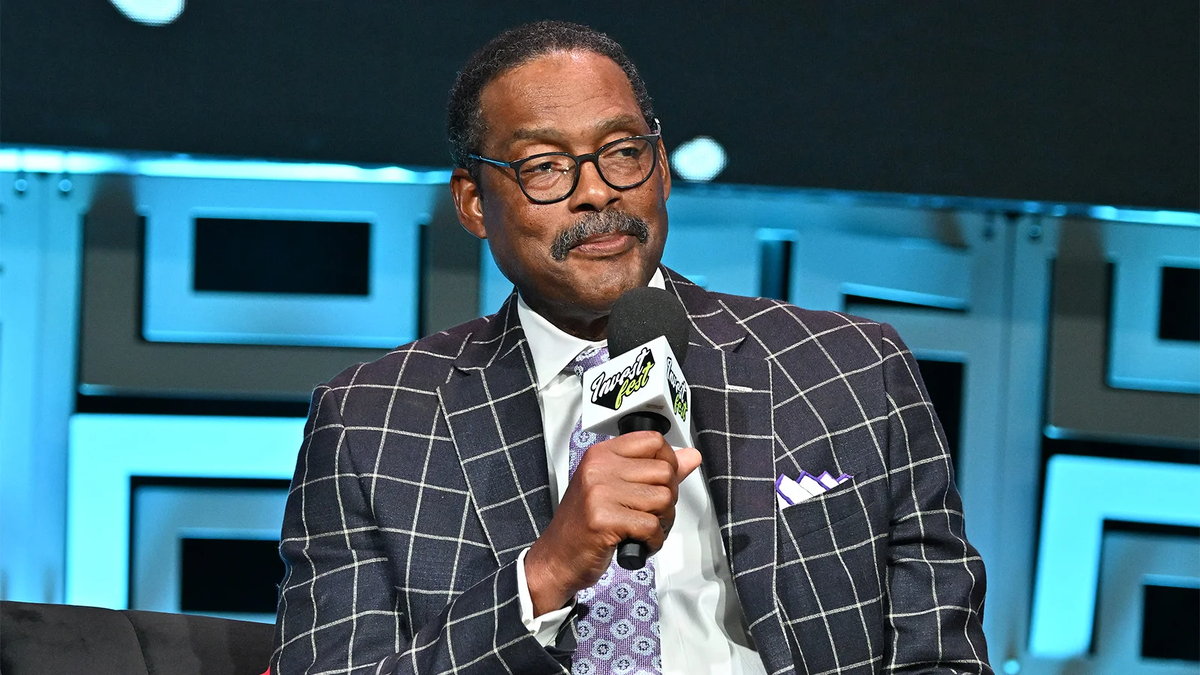 Джуниор Бриджмен (Фото Paras Griffin / Getty Images)