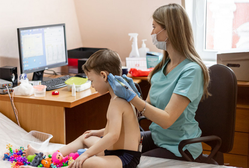 Как проявляется задержка умственного и речевого развития. Рассказываем в статье