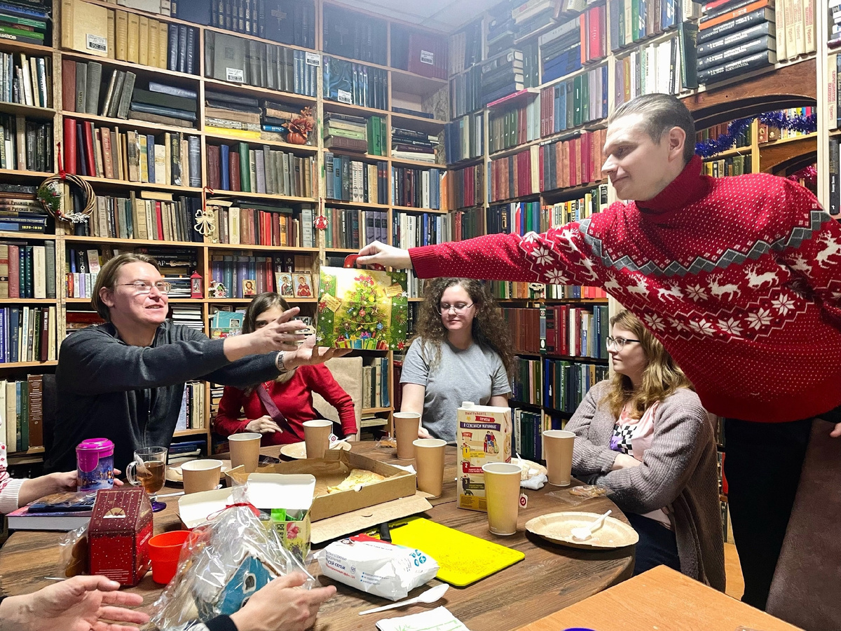 Встречаем Новый год в "Лавке букиниста"