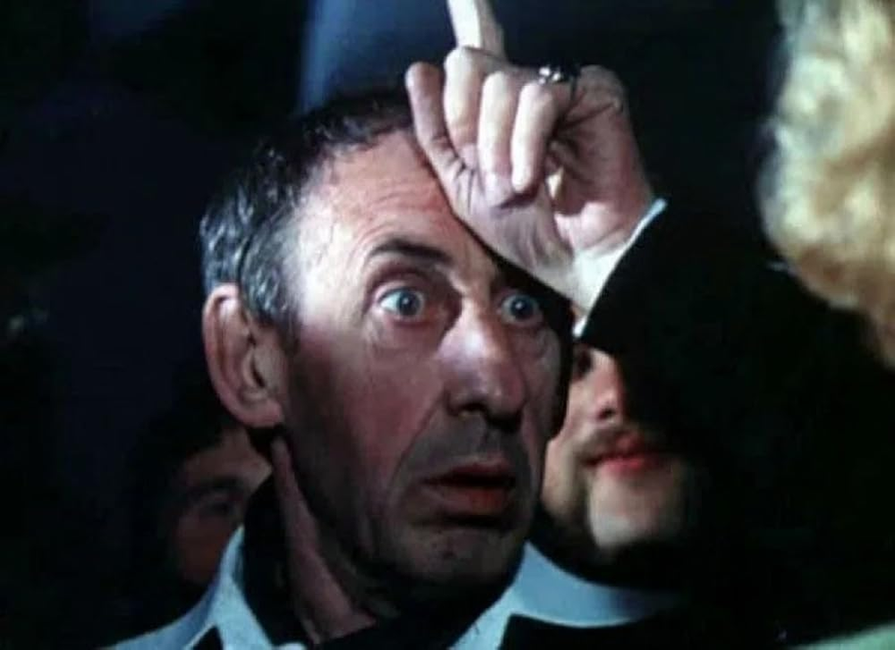 Кадр из фильма СССР Бромберга «Приключения Электроника»