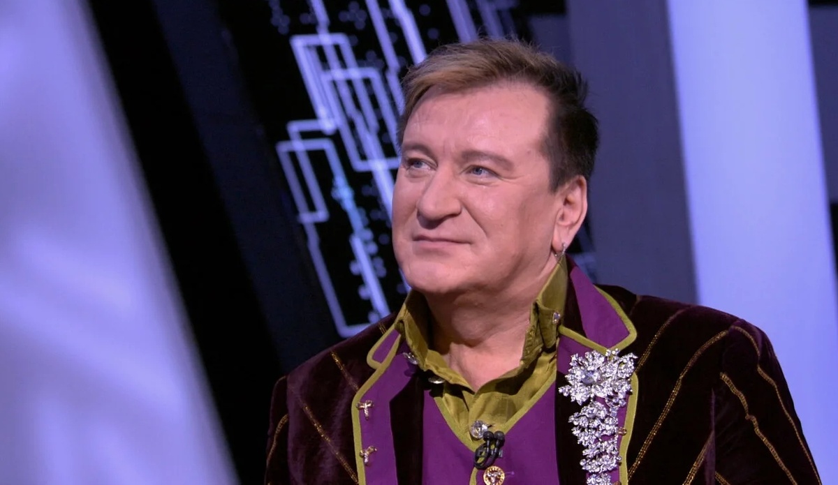 «Принц серебряный» российской эстрады и «Мистер экстравагантность»... каких только титулов не давали Сергею Пенкину.
