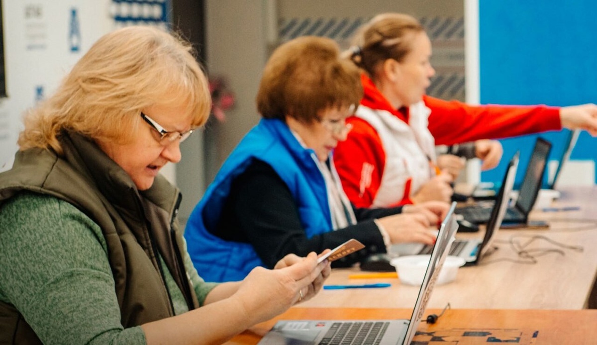    В Курске скорректировано расписание работы пунктов выдачи гумпомощи